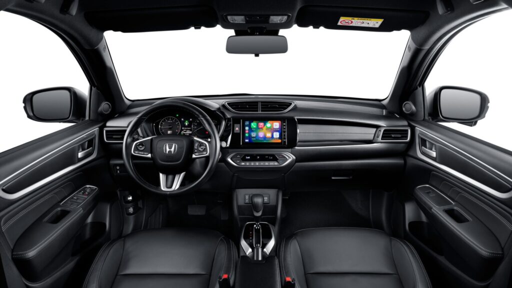 Khoang lái Honda BR-V với màn hình giải trí hỗ trợ Apple CarPlay