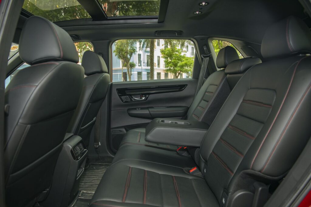 Hàng ghế thứ hai rộng rãi của Honda CR-V